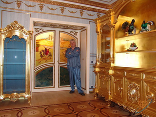 Illustration for article titled Gold Chair, Gold Stove, Gold Everything: Your Serbian Bachelor Awaits